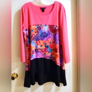 INVESTMENTS sz. Large‎ Asymmetrical Blouse